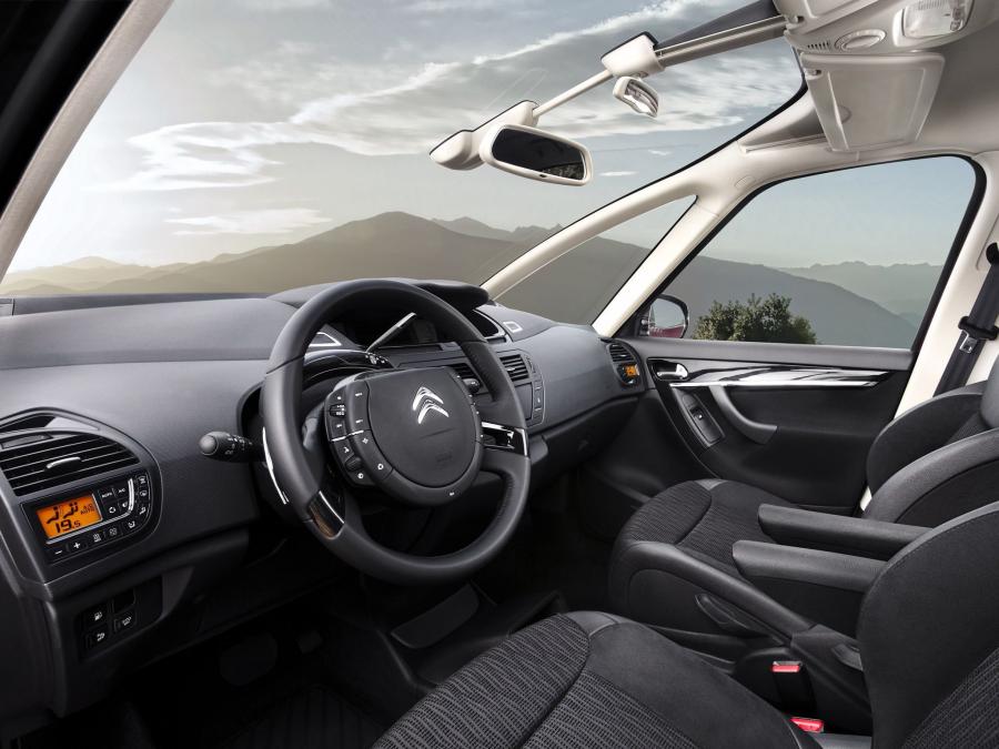  Citroen C4 Picasso 2010 года  (фото 3 из 18)